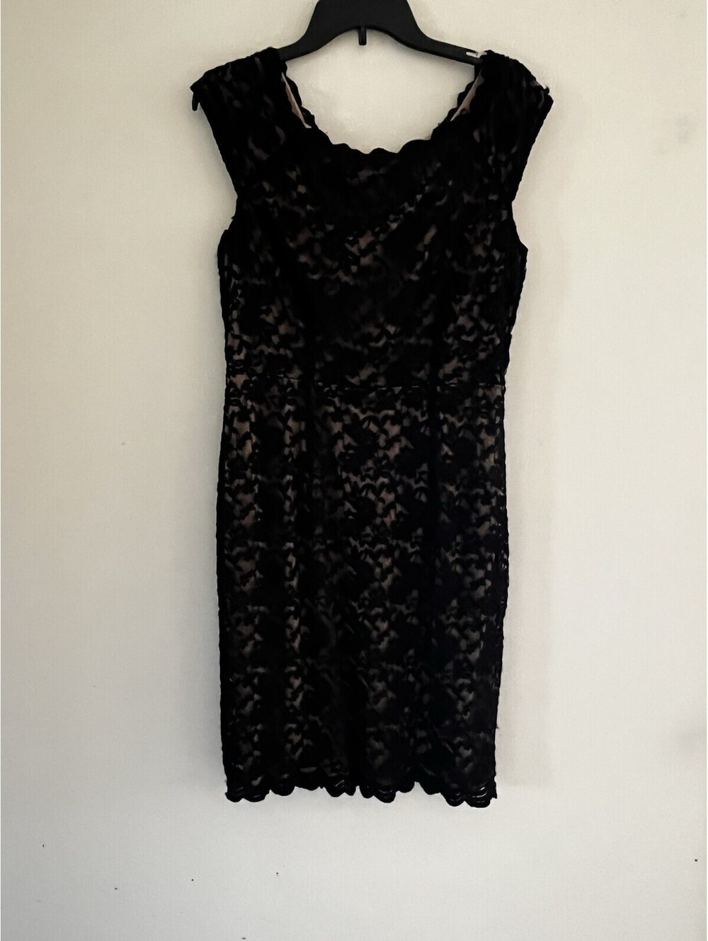 Connected Apparel Women's size 12 black LACE sleeveless Sheath Dress lined